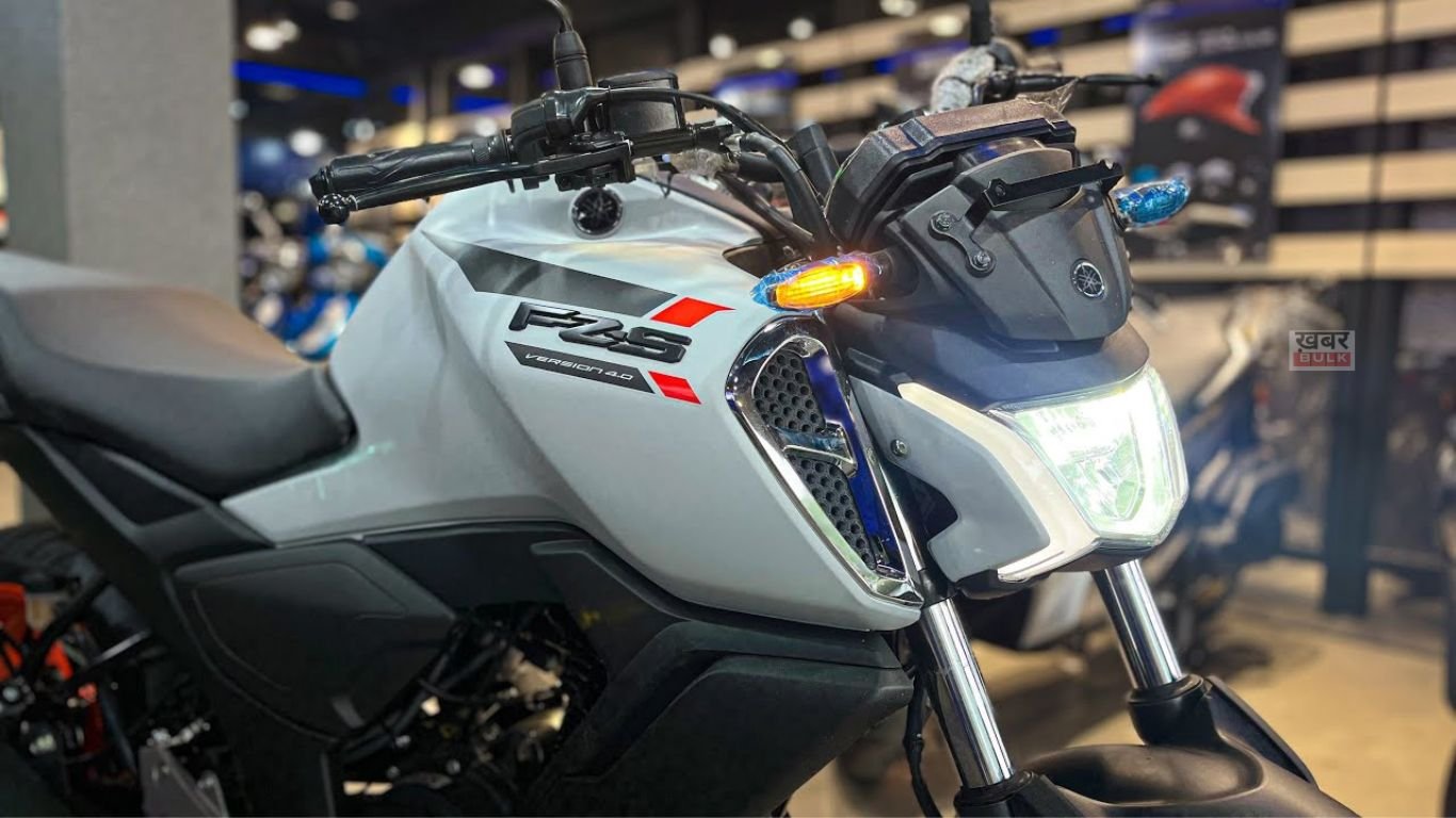 रेसिंग बाइक प्रेमियों के लिए कातिल लुक में लॉन्च हुआ Yamaha FZ-S V4 स्पोर्ट्स बाइक, सस्ते कीमत में 3 Yamaha FZ-S V4